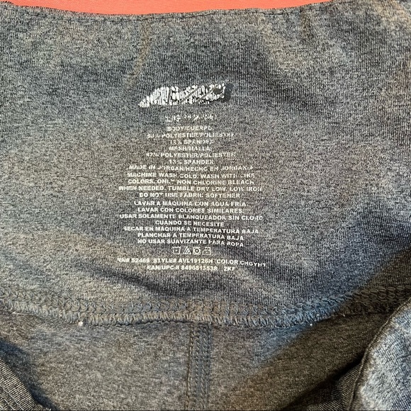 AVIA Women’s gray L workout legging - Picture 4 of 6